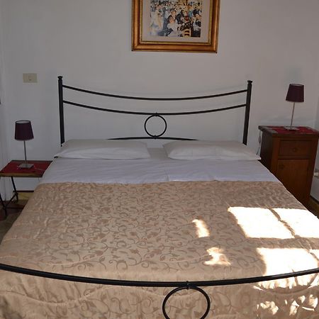 La Casa Di Antonella Otel Siena Dış mekan fotoğraf